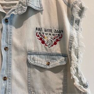 V‎ Twin Motorcycle Sturgis Bike Week 2004 mens size XL